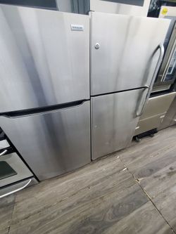 GE Fridge 30 inches stainless with icemaker  90 days warranty  66 hight  $450..we also deliver or Pick up 301 Saundview Ave Bronx NY 10473