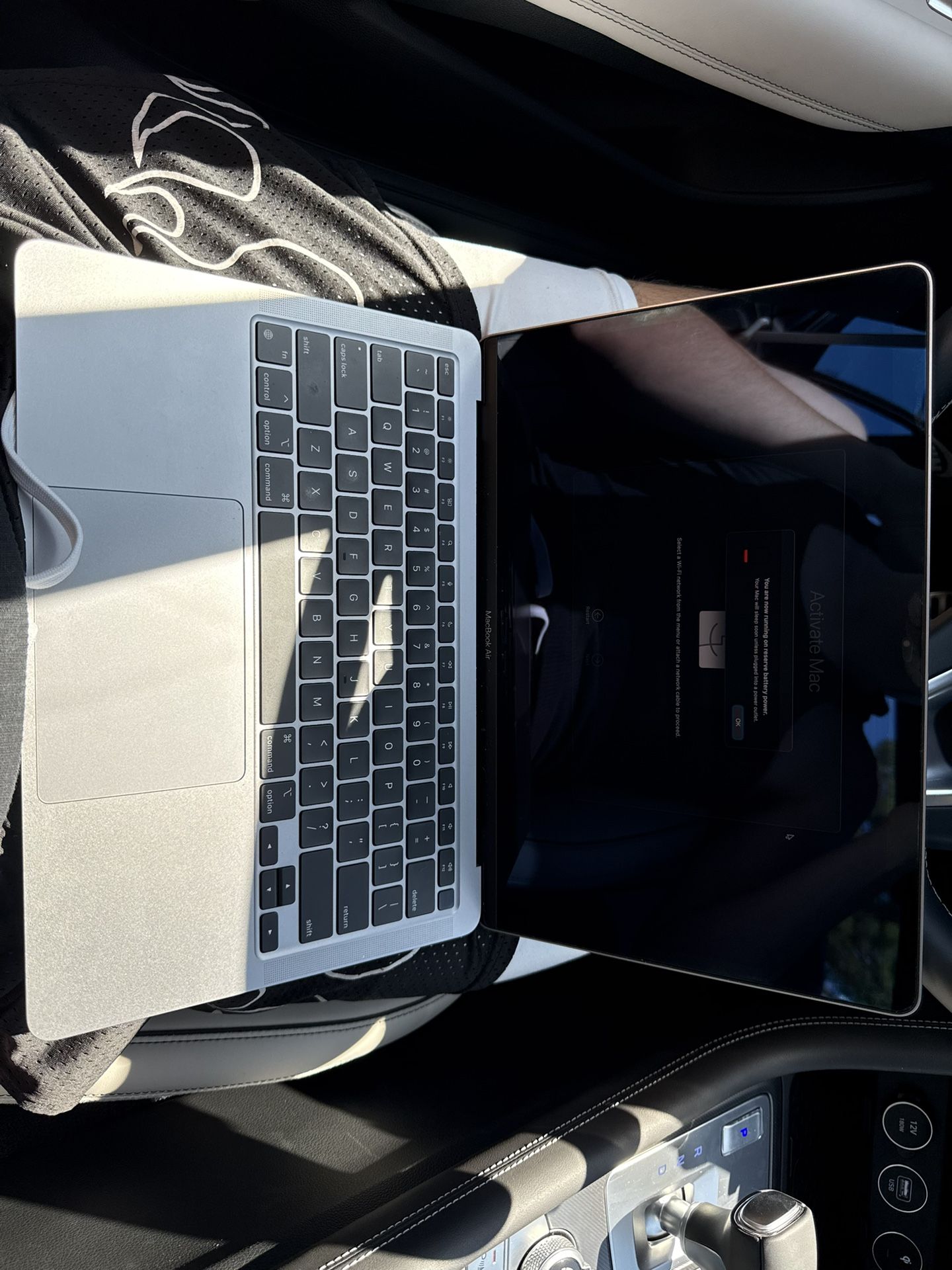 2020 Apple Macbook Air 13”