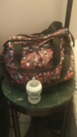 LeSportsac baby bag used only 1 month