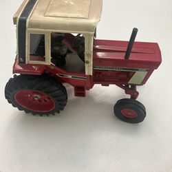 Internacional Toy Tractor
