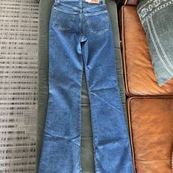 Levi Women’s jeans never worn Tags on 