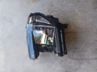 2022-24 GMC Yukon Denali Headlight
