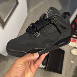 Black Cats Jordan 4s 