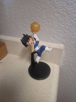 Gohan figure