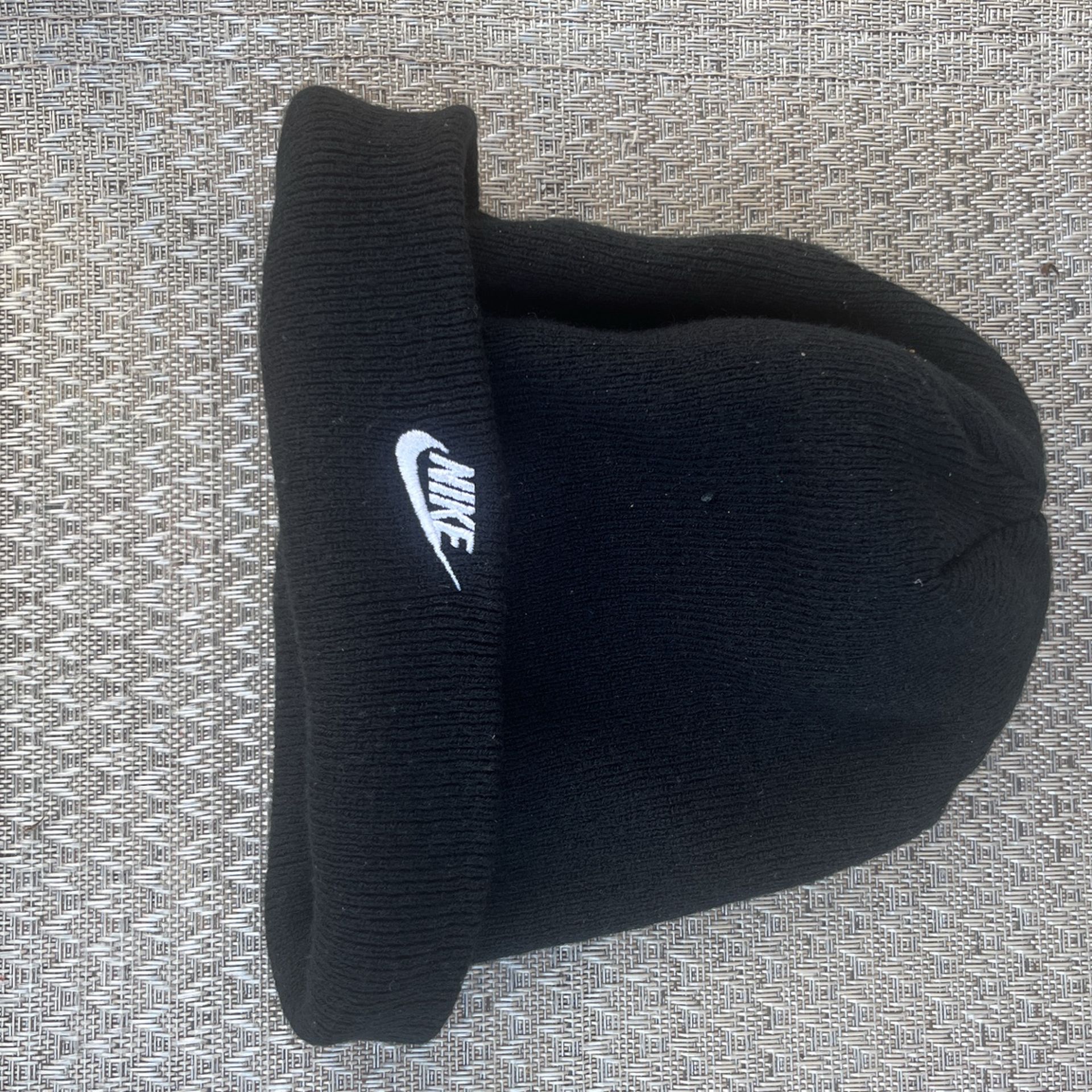 Nike Bennie