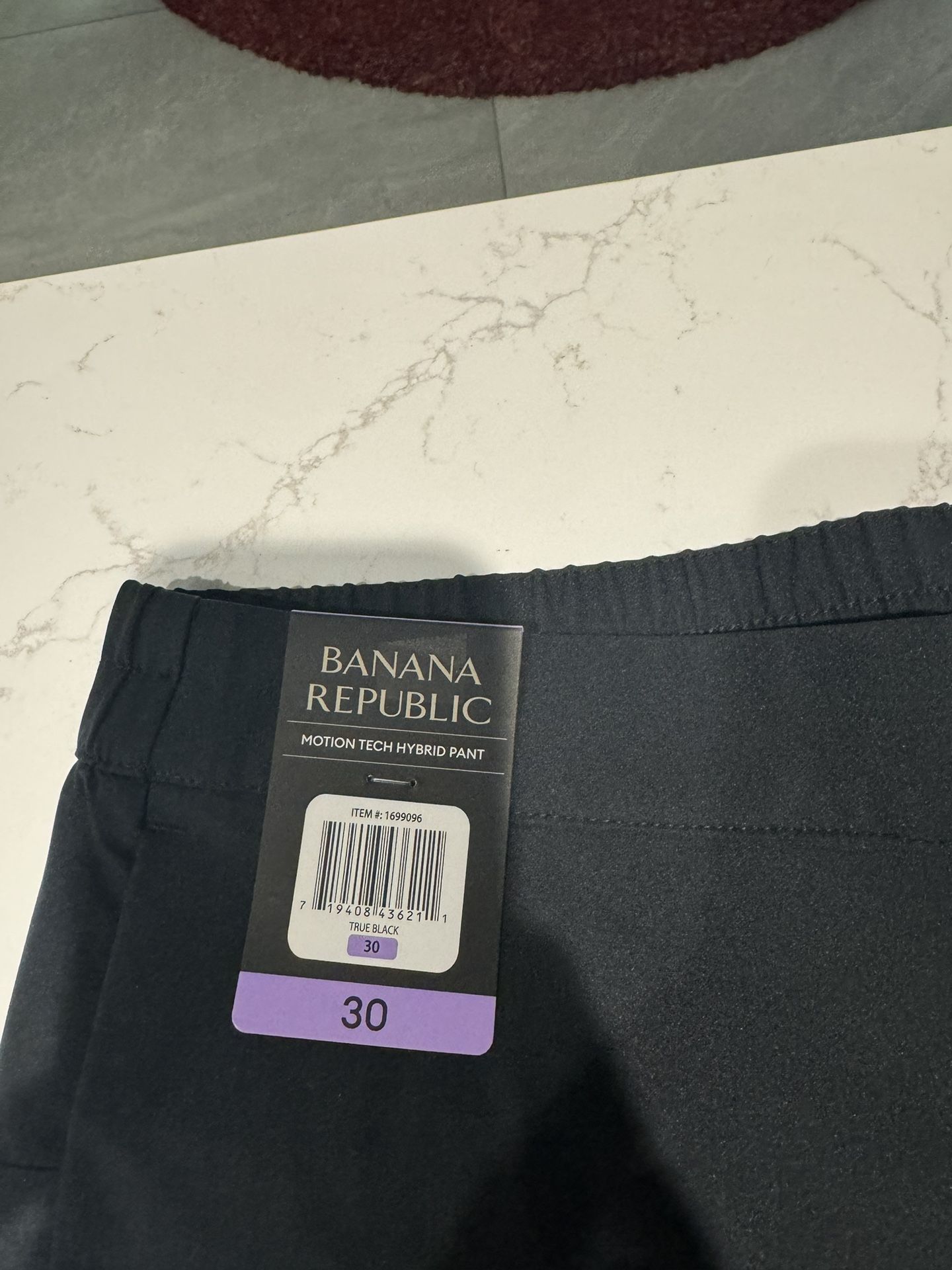 Banana Republic Black Jogger Size 30 Pant. Brand New!