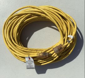 EXTENSION CORDS  Read Description