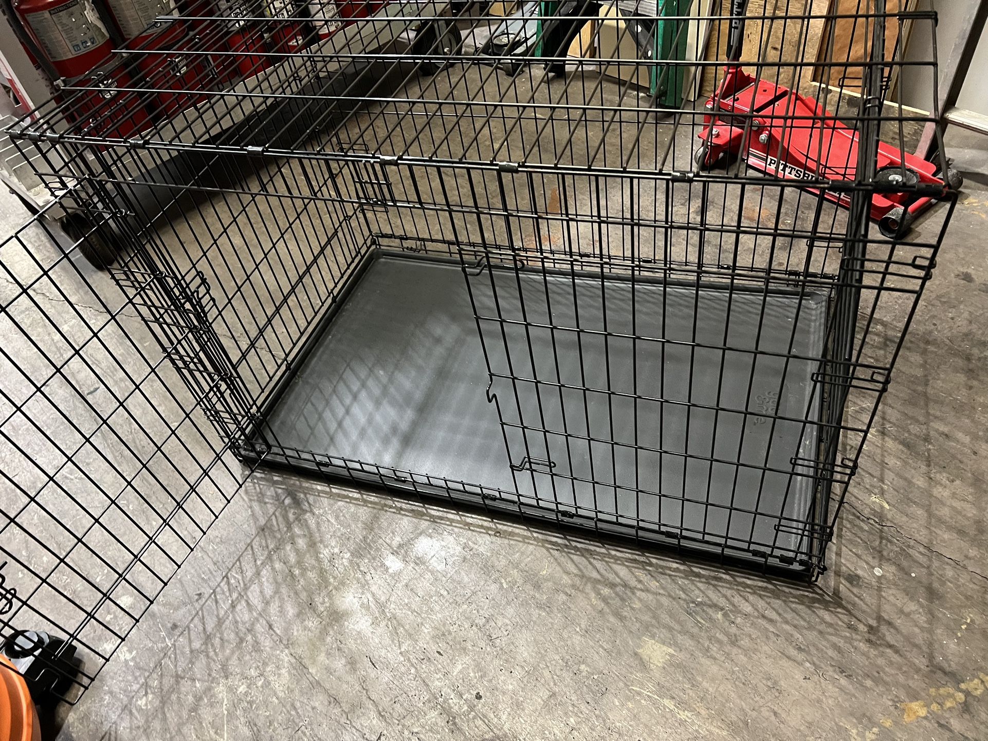 Dog kennel 