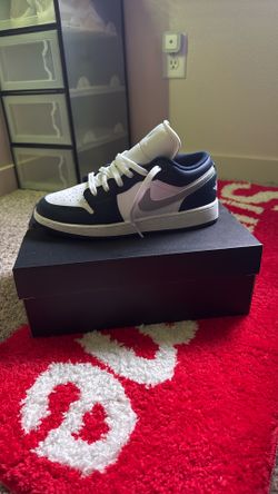 Youth Boys Jordan 1 Lows 6y