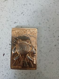 Solid Gold Pokémon card