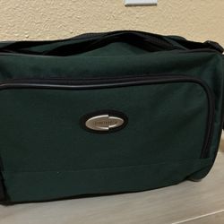 Concourse Travel Bag/Carry-on Luggage Bag! 