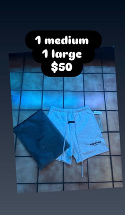 Essentials shorts light oatmeal