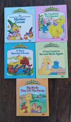 Vintage 1980's Big Bird Storymagic/Sesame Street animated kids books, lot of 5