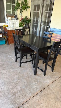 Small black Dining table and 4 Chairs