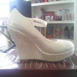 Beautiful wedge silver shoes