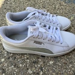 Women Puma Sneakers