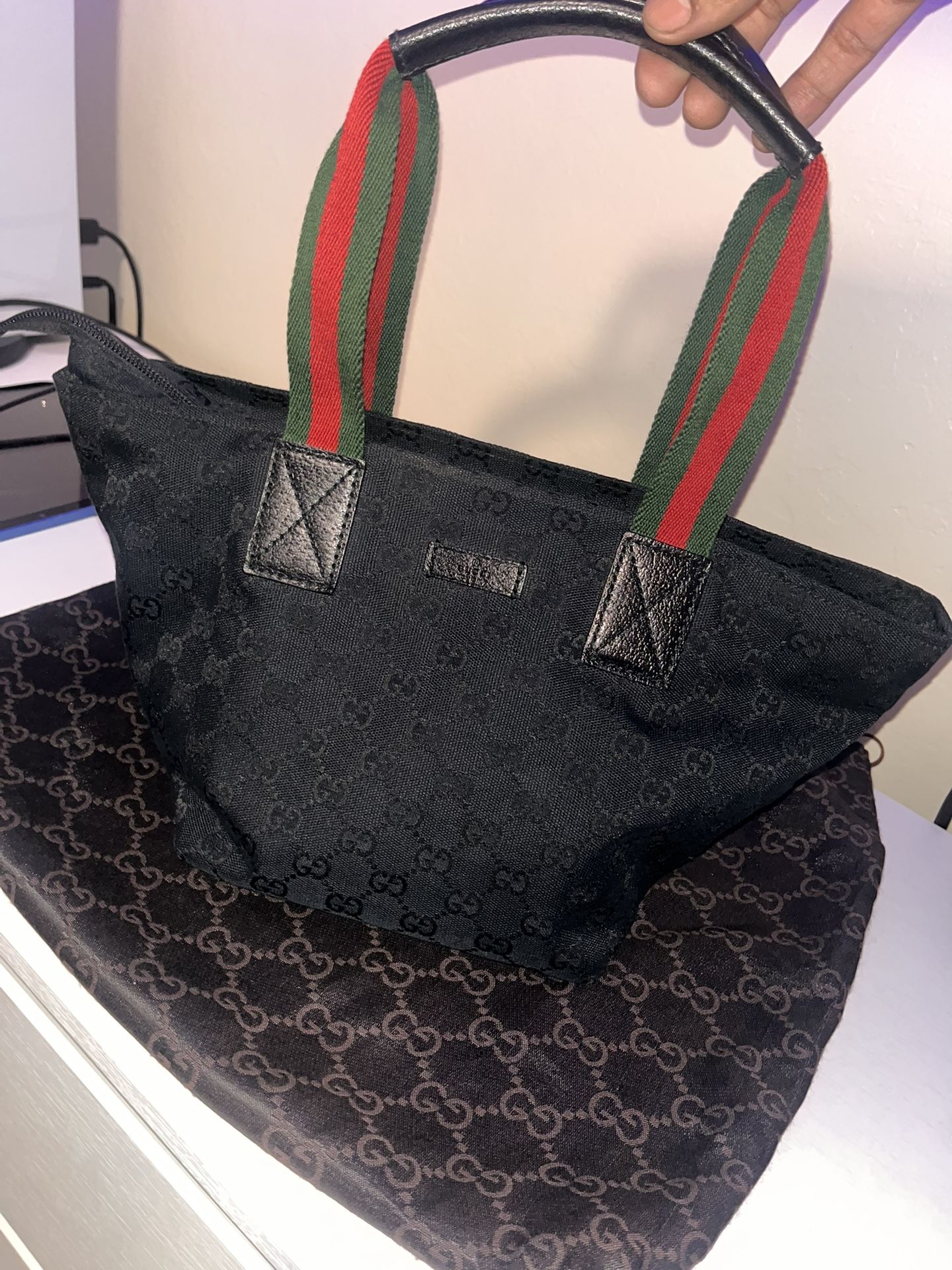 Gucci Supreme Tote Bag