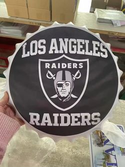 Raiders large bottle cap