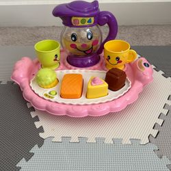 VTech Learn & Discover Pretty Party Doll Playsets with Pitcher of Pretend Lemonade