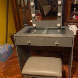Grey vanity + Stool