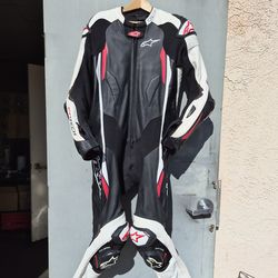 Alpinestars GP Tech v2 suit size 54 Eur, 44 USA