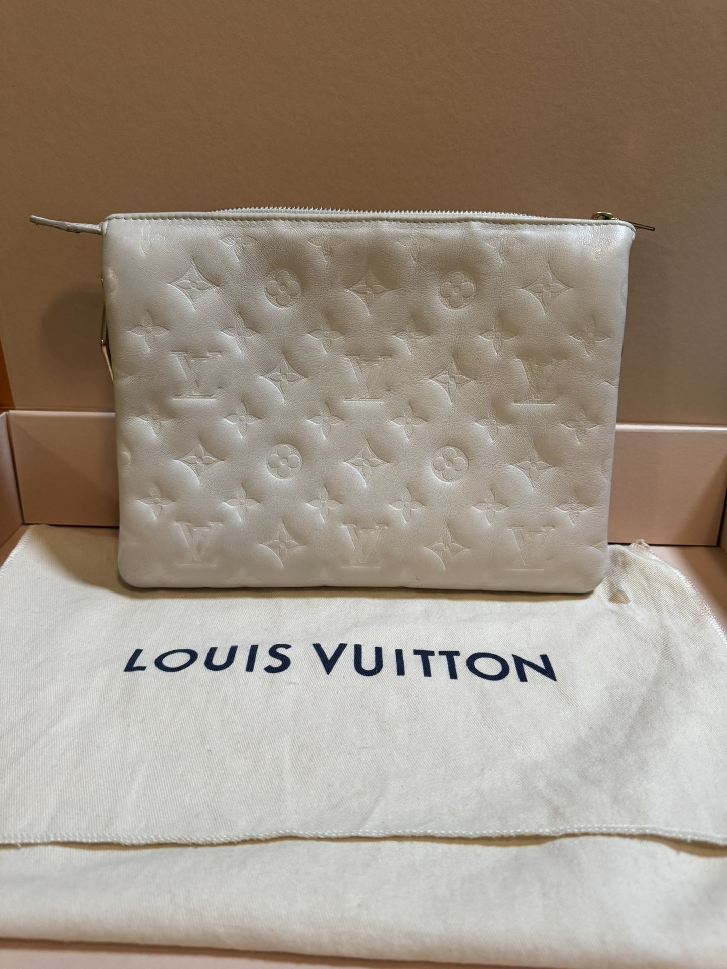 ❤️AUTHENTIC LV LOUIS VUITTON COUSSIN PM CLUTCH BAG PURSE W/ DUSTBAG & BOX ❤️