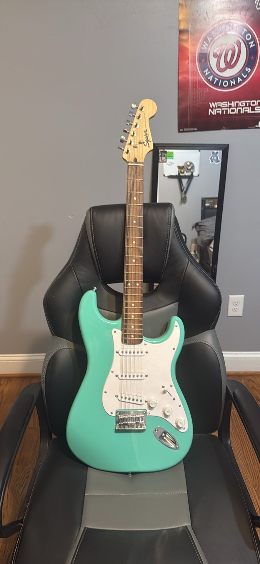 Squier StratoCaster Electric Guitar+Acoustic G30+Pro Line Stand