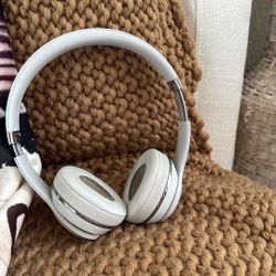 Beats Over-Ear Headphones – White