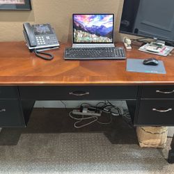 Desk with Matching File Cabinet. 