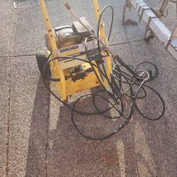 Karcher 2400 Psi Pressure Washer 