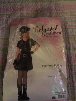 Halloween costume size 4-6