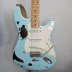 Fender 50th Anniversary American Vintage '57 Stratocaster Custom Built Mexican. 