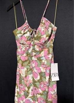 *NWT* Zara floral print midi dress