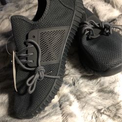 Fashion Tennis shoes size 10