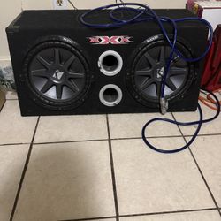 2 12 Kicker Subs With Kenwood 1600w Amp