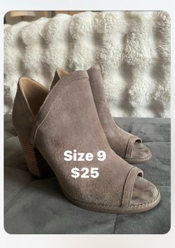 Peep toe suede booties