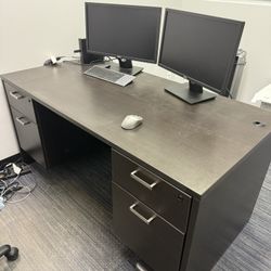 Desk With Matching File Cabinet 