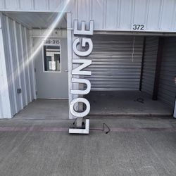 LED LIGHT UP LOUNGE SIGN 