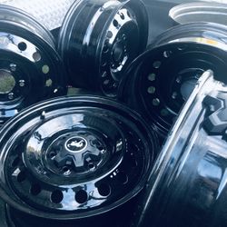 5 New 2024  Bronco. 17” Steelies. 6x139.7  Center Bore 93.1mm  Bronco / Ranger / Fit 2021-2025 Tacoma As Well. $250 Set Of 5