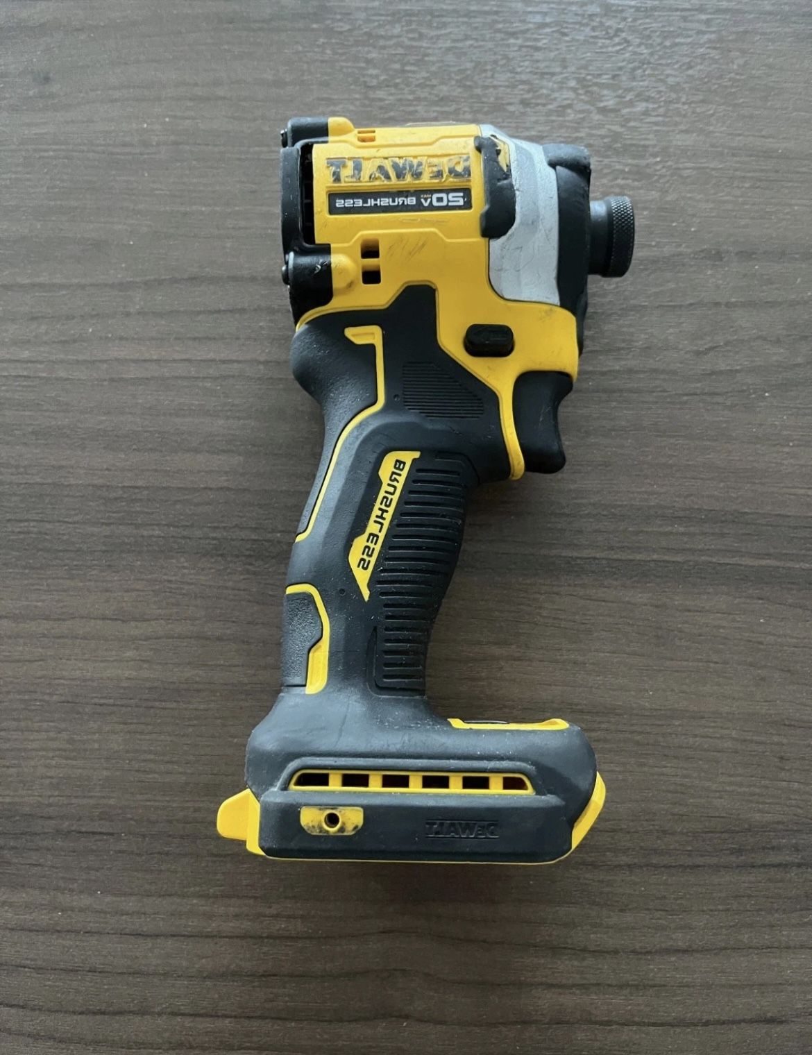 ATOMIC 20V MAX Cordless Brushless Compact 1/4