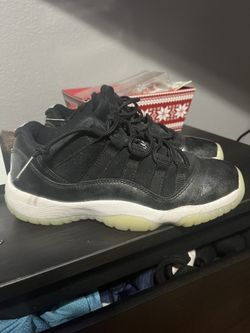 Jordan 11 Low Baron Size 4
