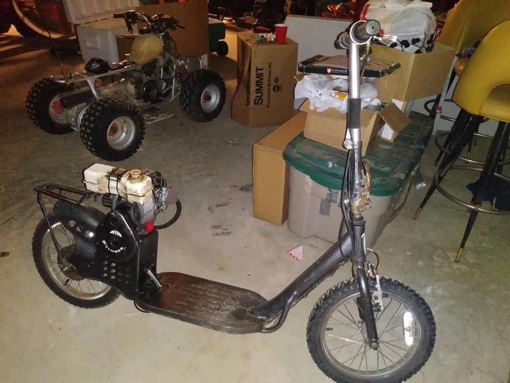 Mosquito Stinger 50cc 2 stroke scooter