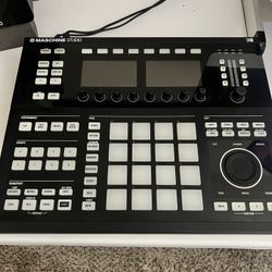 Maschine Studio MIDI Controller