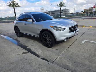 2015 infiniti QX70