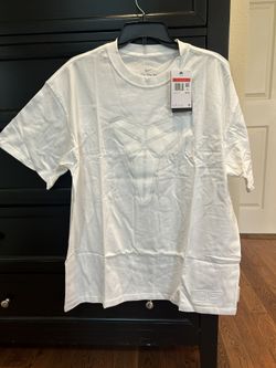 Nike Men's Kobe Halo Max 90 Basketball T-Shirt. FZ8071-100. Size large. BRAND NEW.