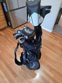 Callaway Edge golf set plus bag.