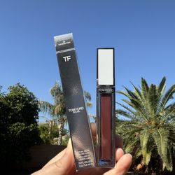 NIB TOM FORD Soleil Neige Gloss Luxe ～22 Sunrise Pink～ .19 oz/5.5 ml, AUTHENTIC