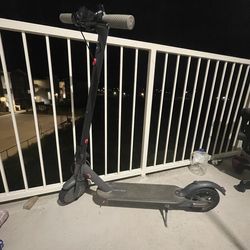 Selling this electric scooter lmk