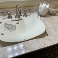 Puj Infant Bath Tub