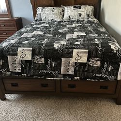 Queen Bed Room Set